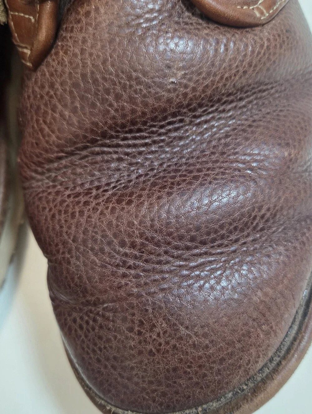 UGG Neumel Chukka Mens Brown Pebbled Leather Sherpa Lined Ankle Boots Size 11